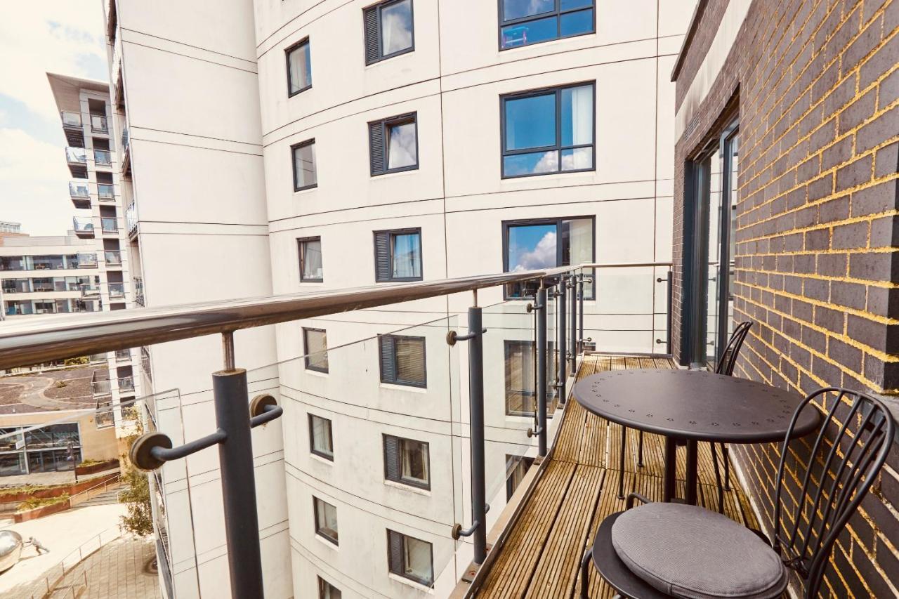 Deluxe River Canal View & Free Secure Parking! Leeds  Exterior photo